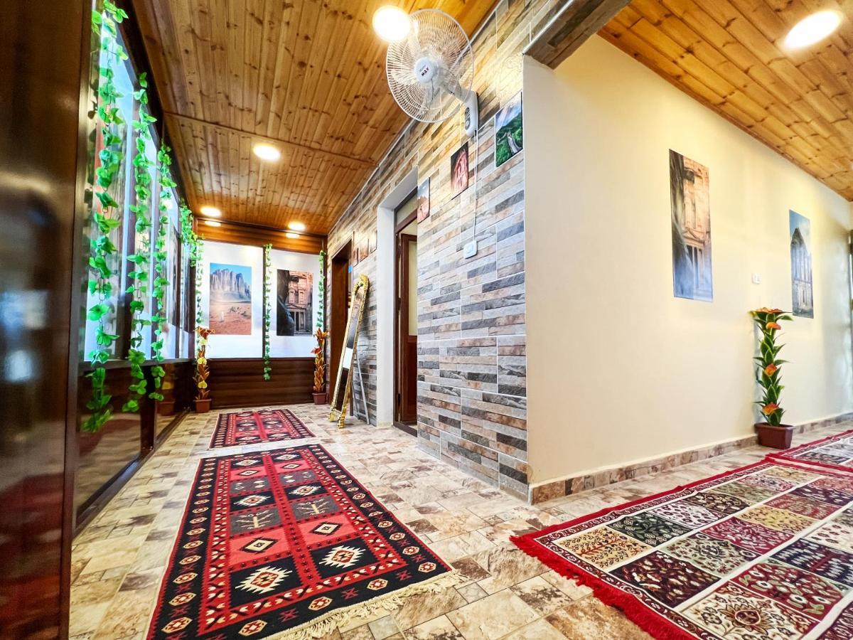 Appartamento Petra Royal House Wadi Musa Esterno foto